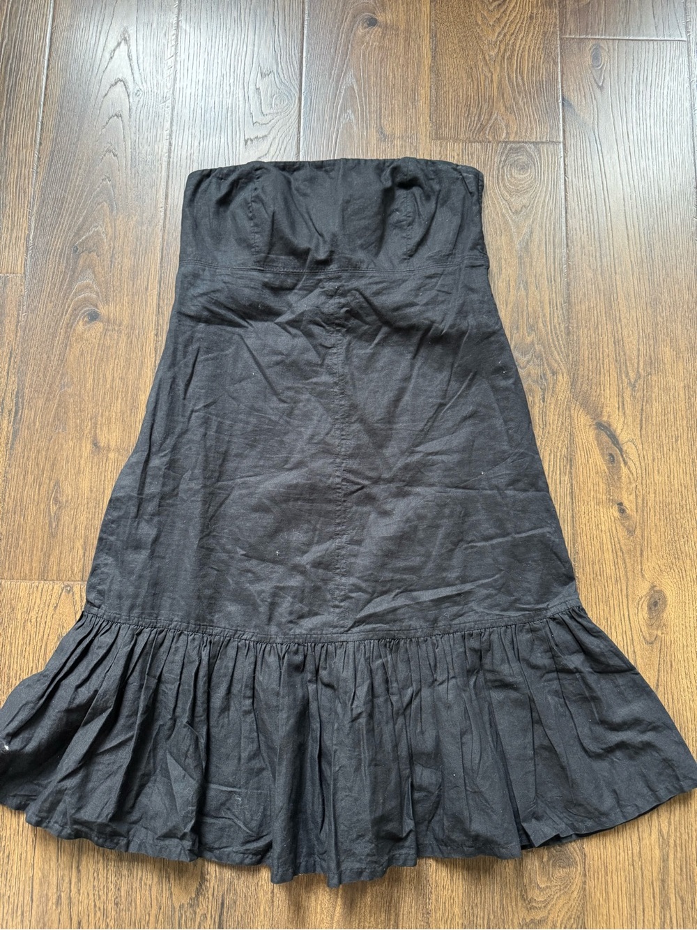 GAP‎ Strapless Black Ruffle-Hem Dress